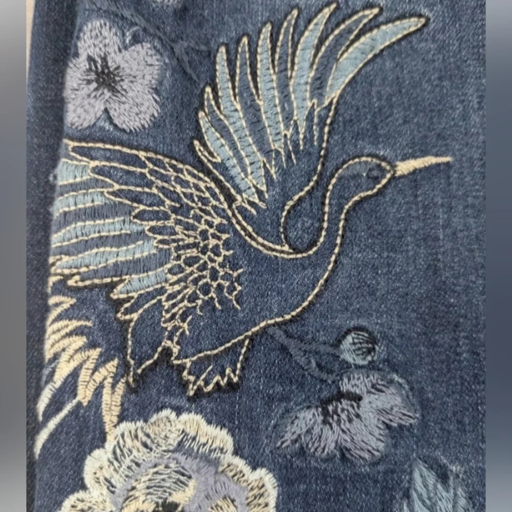 Democracy Brand Embroidered Floral Jeans 12 - Picture 3 of 7